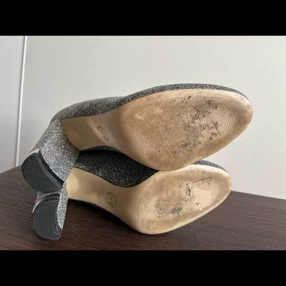 Michael Kors Holiday sparkle booties - Picture 6 of 11